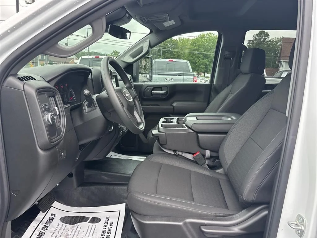 Used 2025 White GMC Pro image 24