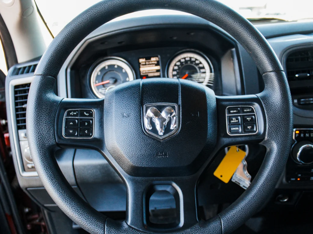 Used 2018 Brilliant Black Crystal Pearlcoat Ram Express image 12