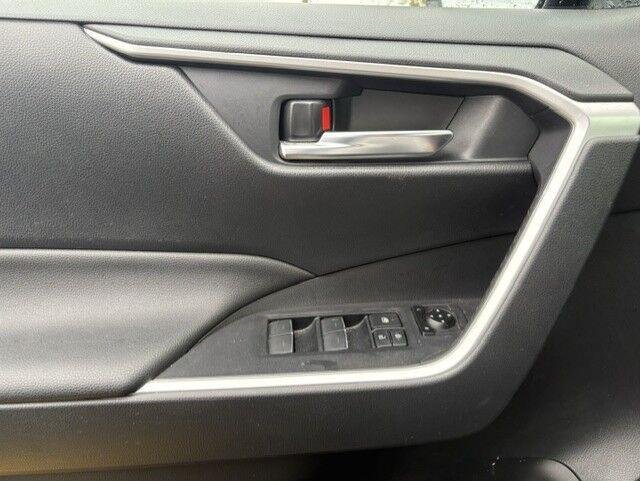 Certified Used 2022 Magnetic Gray Metallic Toyota SE image 17