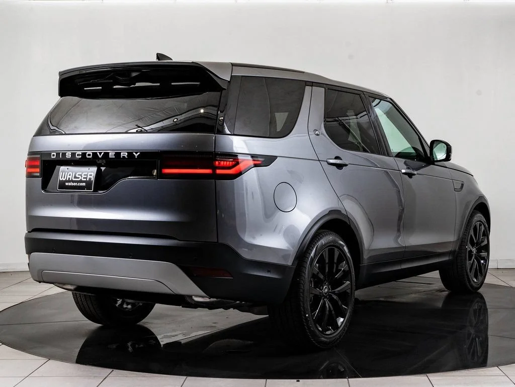 Used 2026 Eiger Gray Metallic Land Rover S image 10