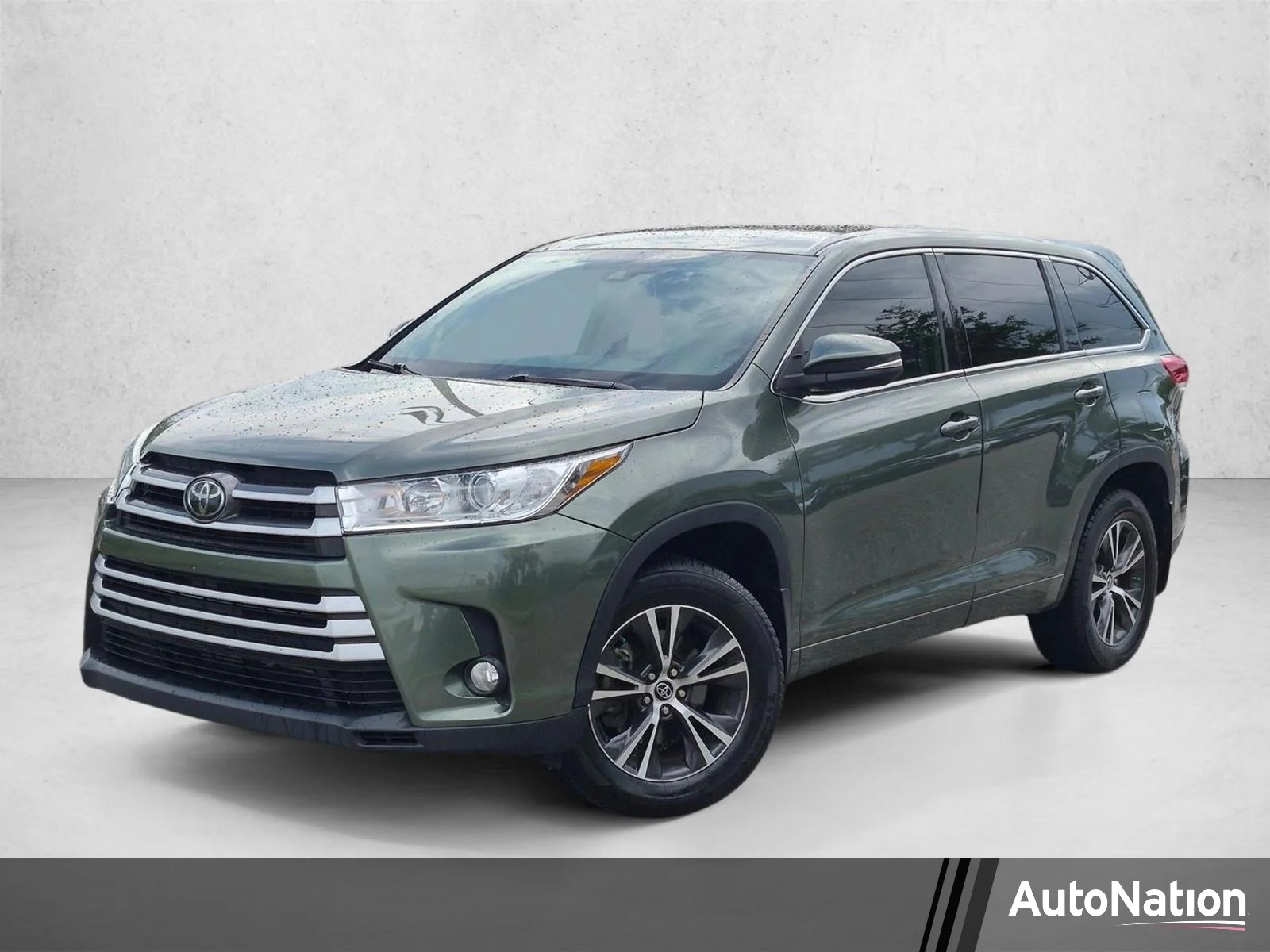 Used 2018 Alumina Jade Metallic Toyota LE Plus image 1
