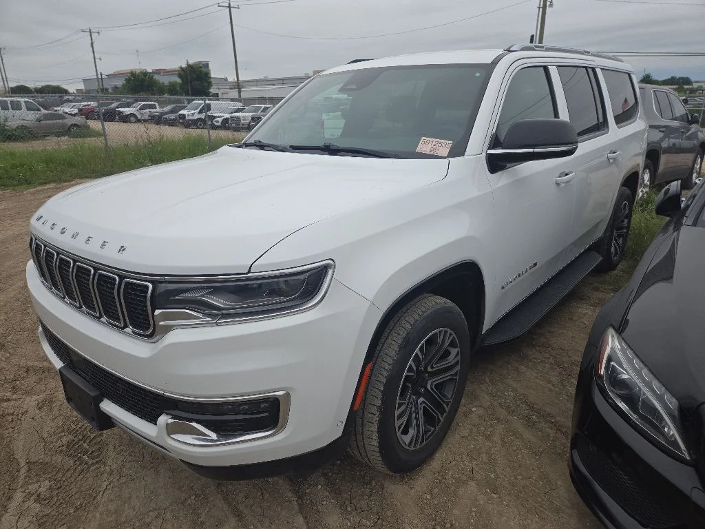 2024 Jeep Wagoneer L's photo