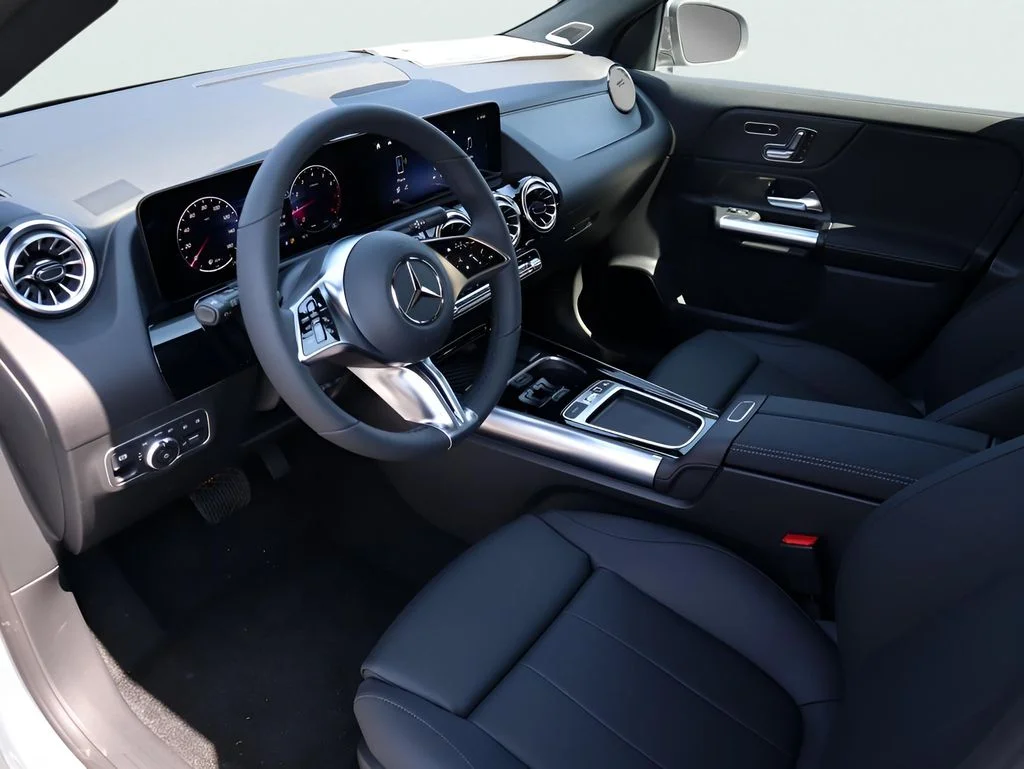 Used 2026 Cirrus Silver Metallic Mercedes-Benz GLA 250 image 29