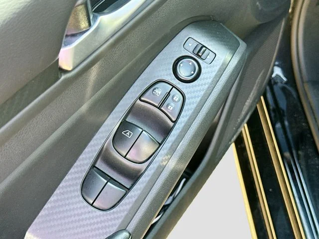 Used 2025 Black Nissan 2.5 SV image 19