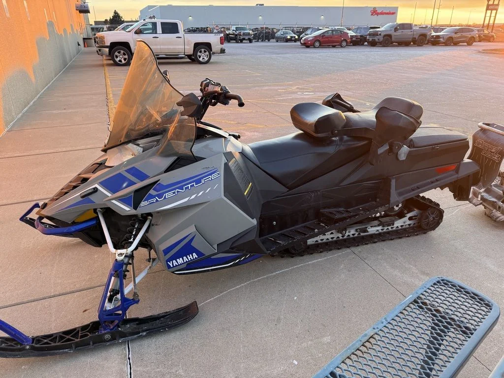 Used 2018 GRAY Yamaha DX image 2