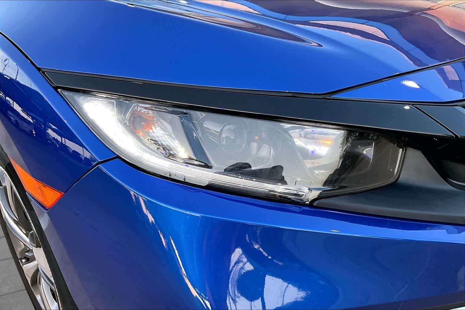 Used 2020 Aegean Blue Metallic Honda LX image 25