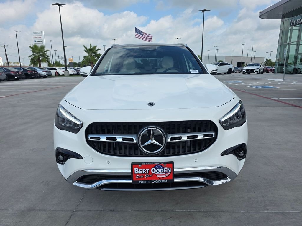New 2026 Polar White Mercedes-Benz GLA 250 image 2