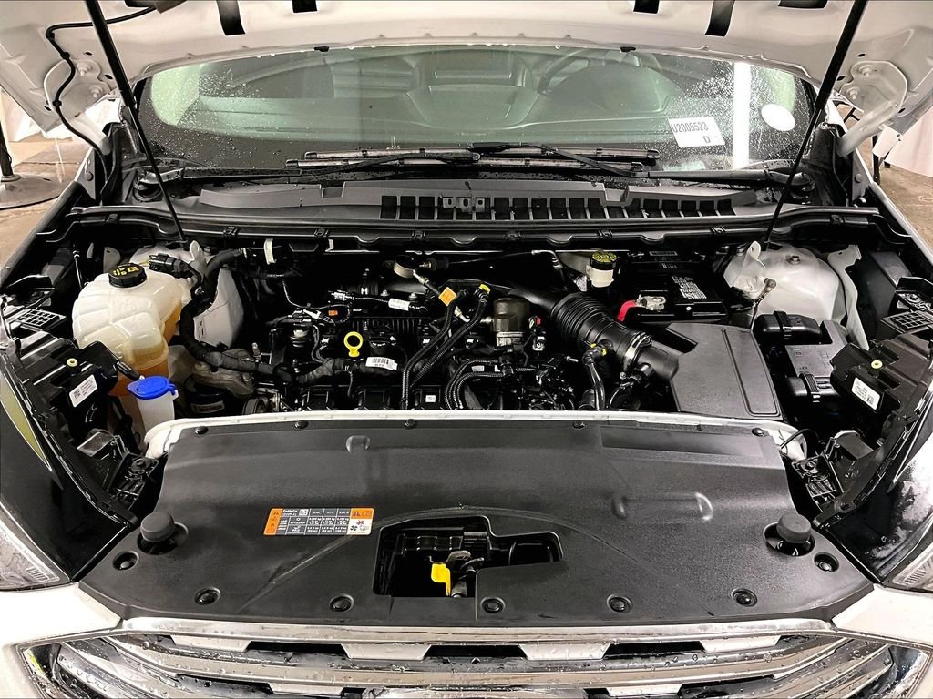 Used 2022 White Ford SEL image 29