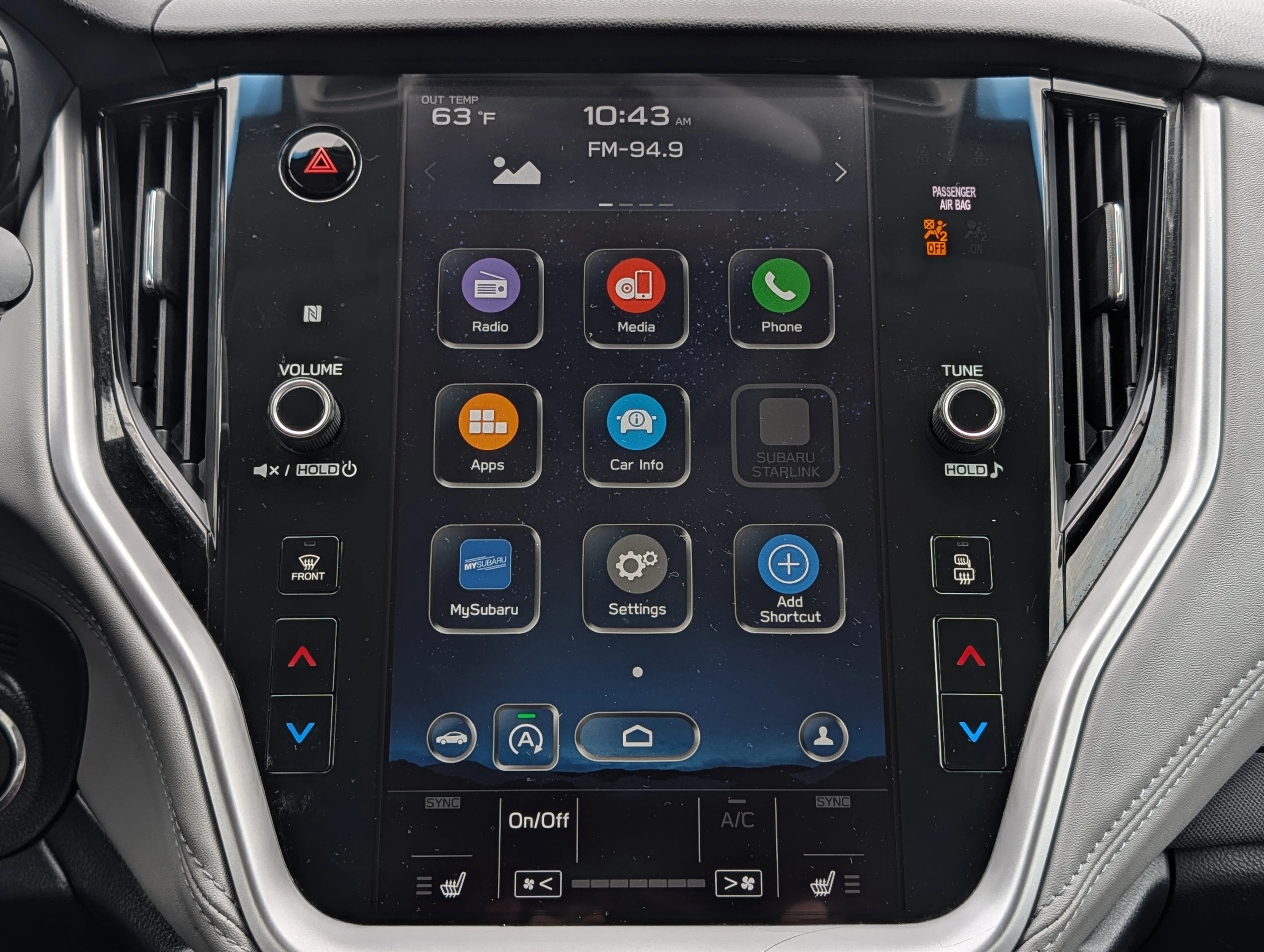 Used 2022 Crystal Black Silica Subaru Premium image 21