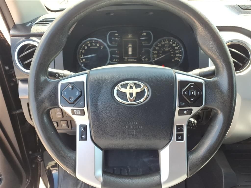 Used 2018 Black Toyota SR5 image 19