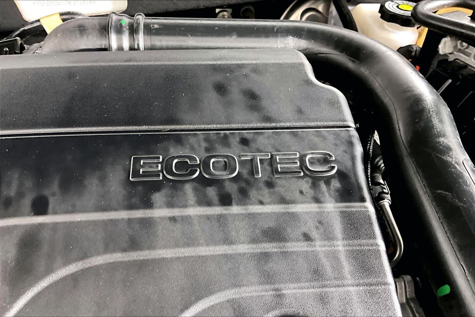 Used 2022 Summit White Chevrolet LS image 31