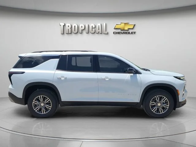New 2026 Polar White Tricoat Chevrolet LT image 6