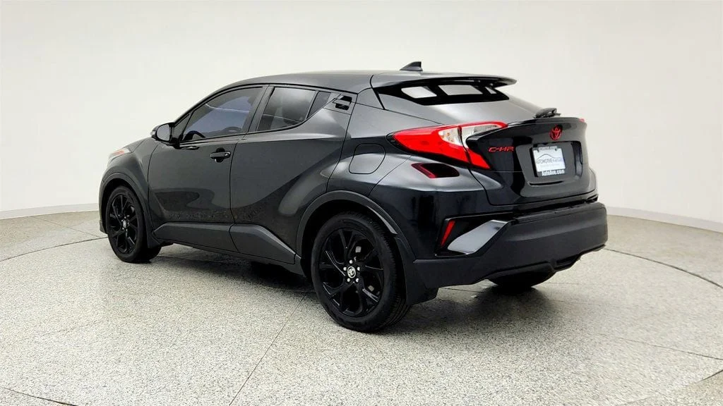 Used 2018 Black Sand Pearl Toyota XLE Premium FWD image 7