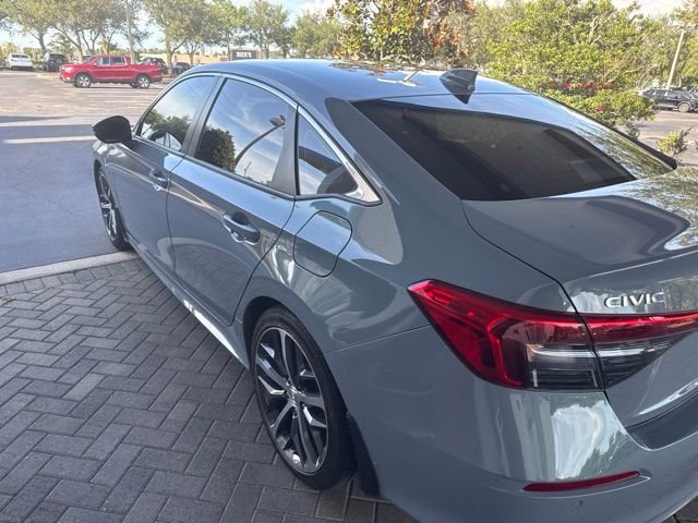 Certified Used 2023 Sonic Gray Pearl Honda Touring image 4