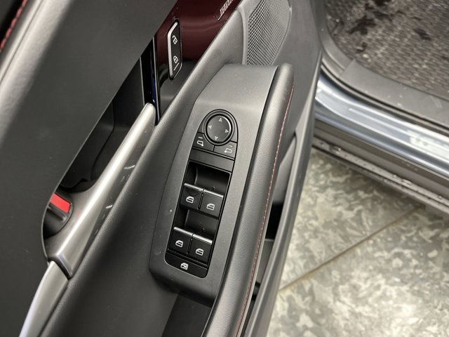 2026 Mazda CX-30 Carbon Edition - Photo 8