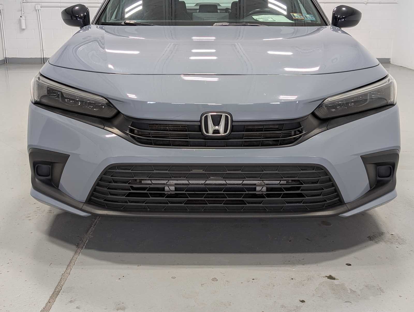 Used 2022 Sonic Gray Pearl Honda Sport image 2