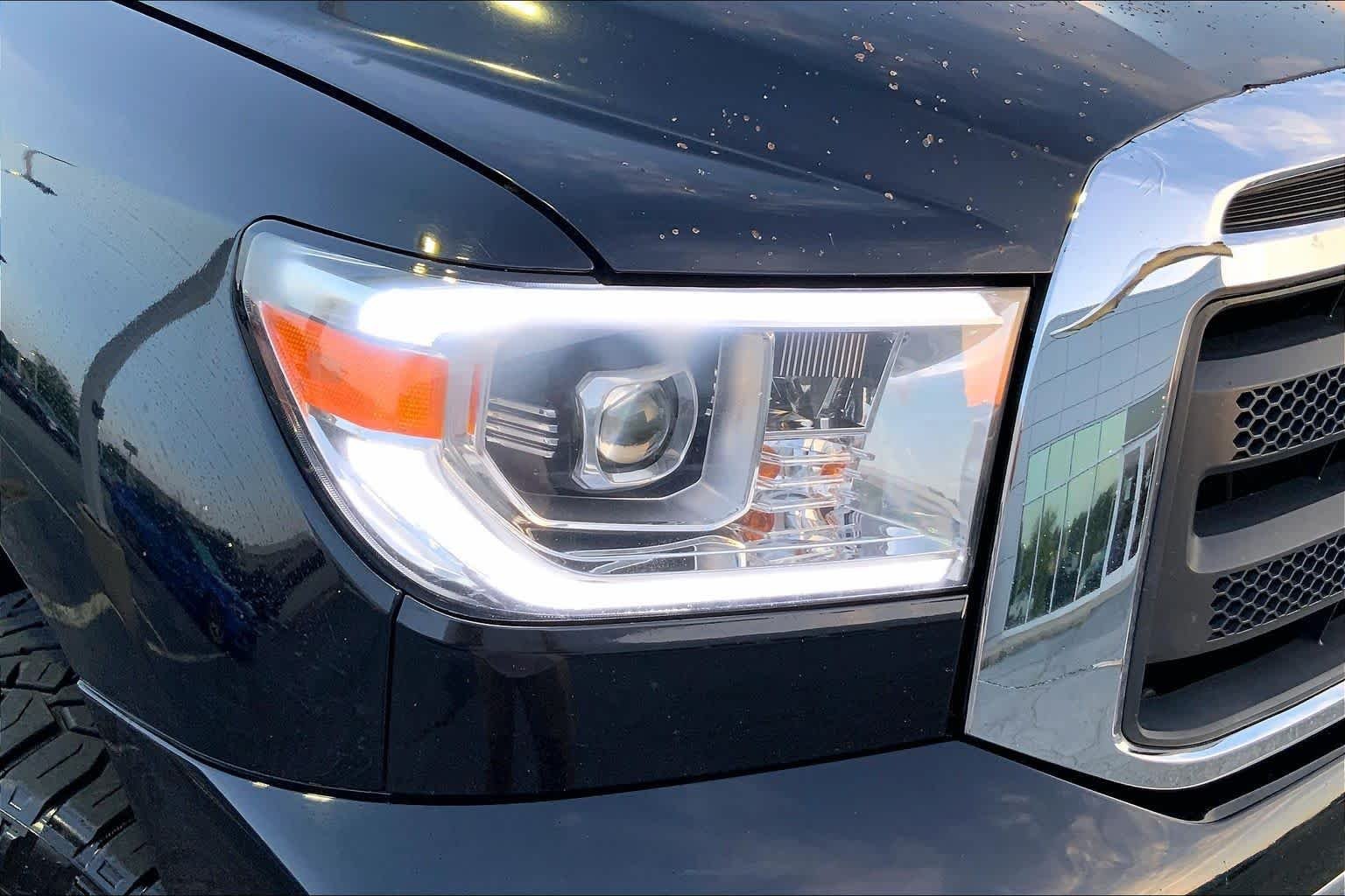 Used 2011 Black Toyota  image 22