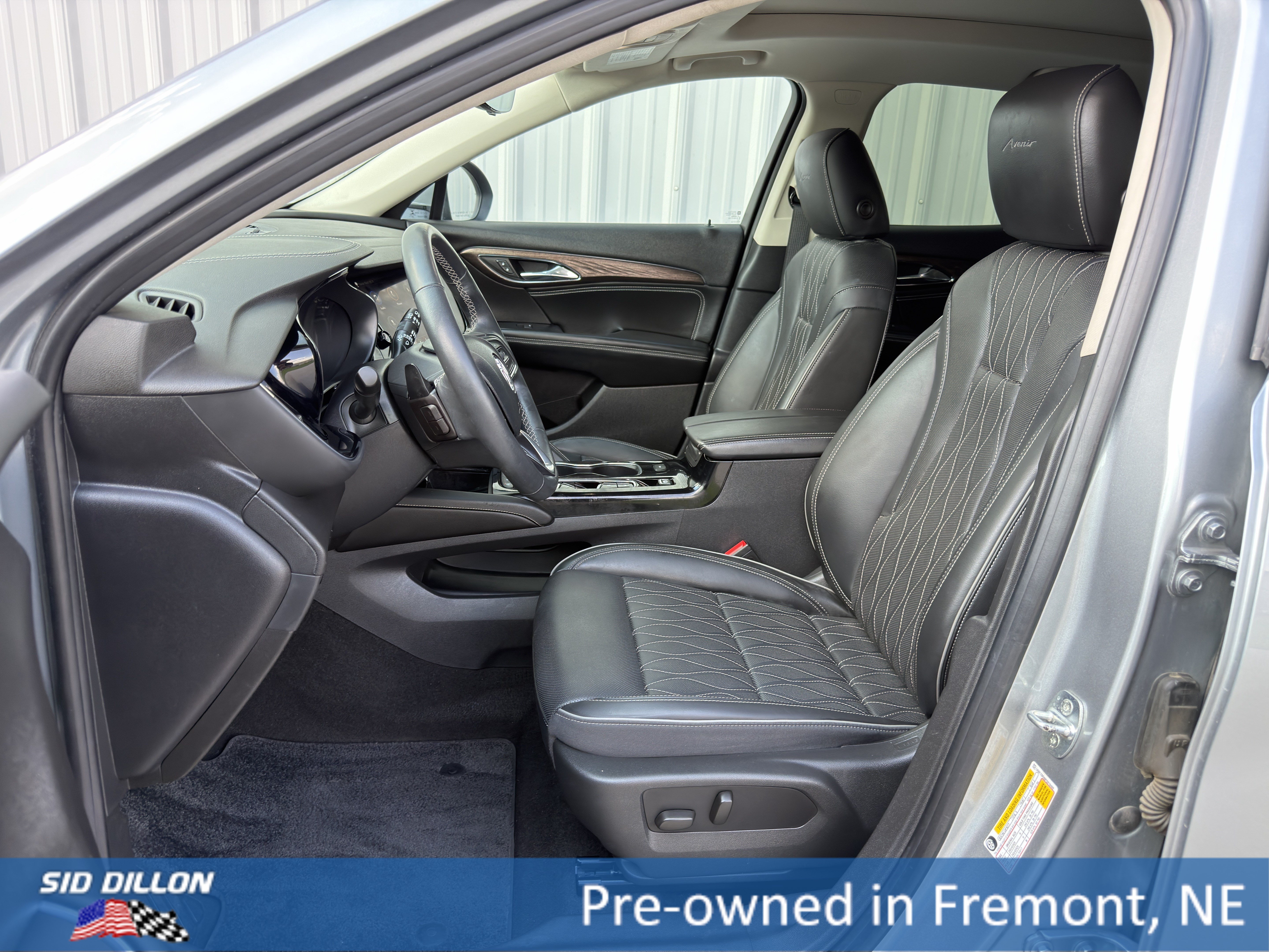 Used 2023 Moonstone Gray Metallic Buick Avenir image 16