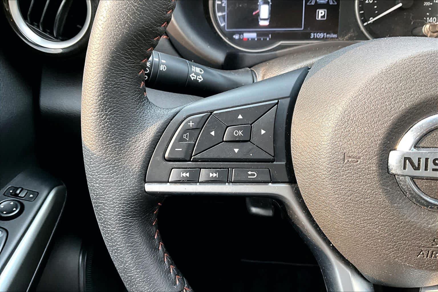 Used 2020 Aspen White/Super Black Nissan SR image 22