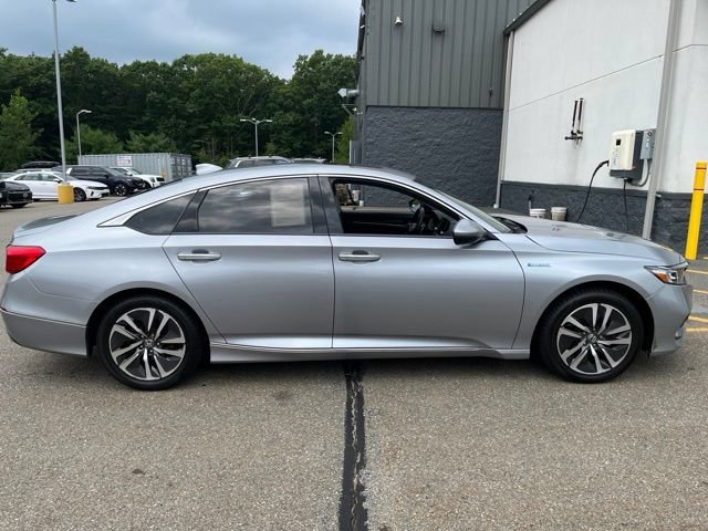Certified Used 2020 Lunar Silver Metallic Honda Touring image 2