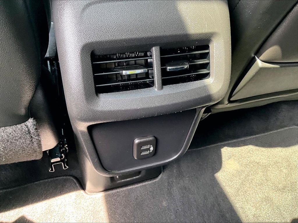 Used 2020 Black GMC SLT image 28