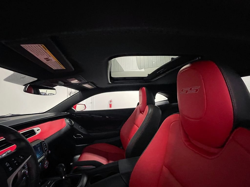 Used 2015 Red Chevrolet SS image 23