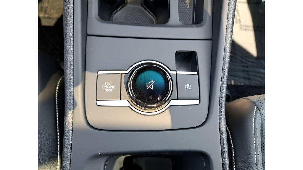 2025 Volkswagen Tiguan SE - Photo 24
