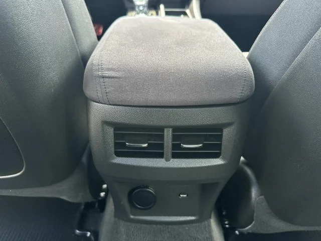 Used 2022 White Cadillac V-Series image 13