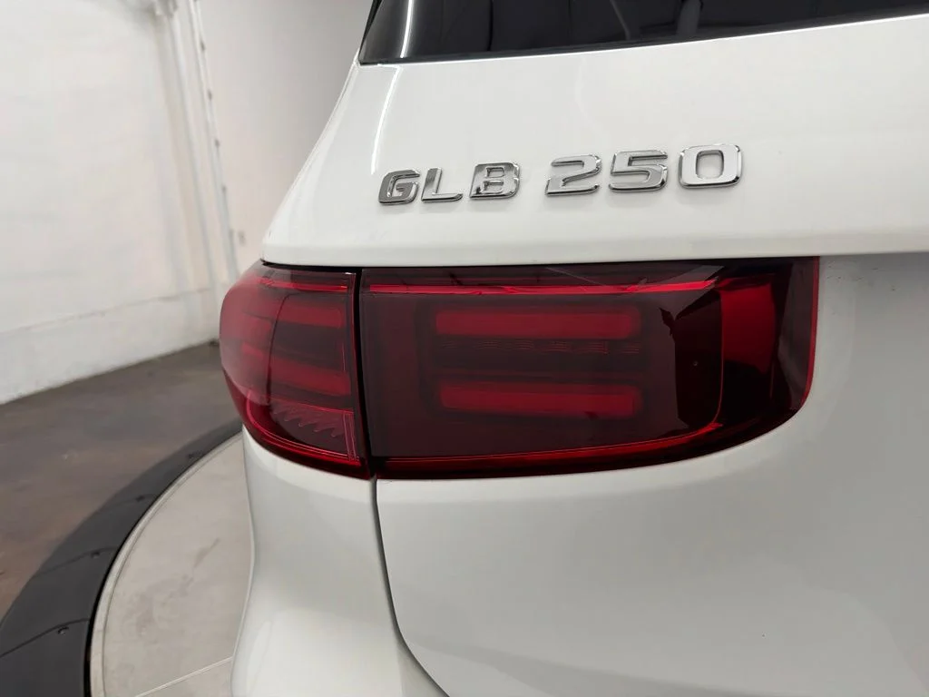 New 2026 White Mercedes-Benz GLB 250 image 11