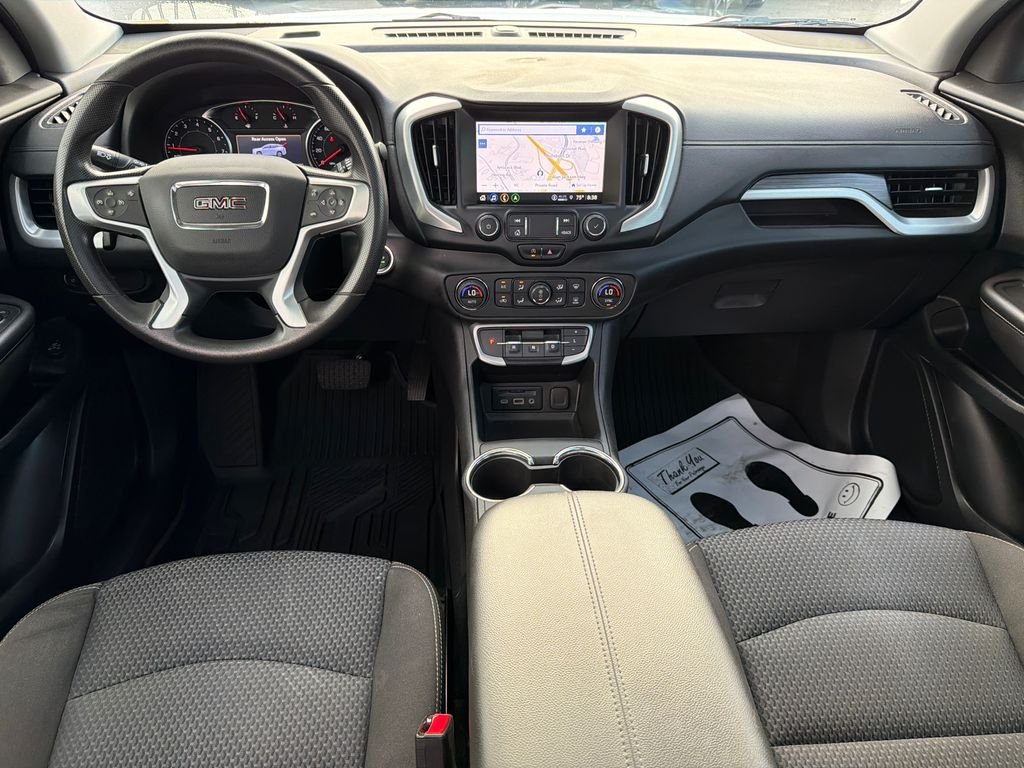 Used 2023 White GMC SLE image 23