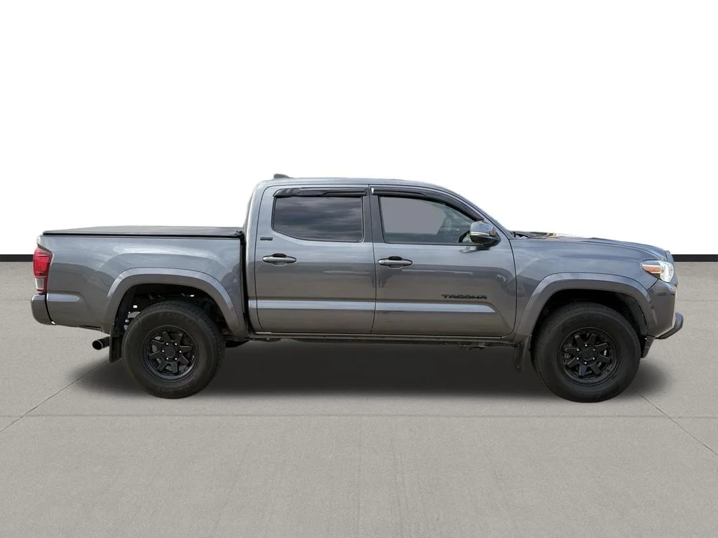 Used 2022 Magnetic Gray Metallic Toyota SR5 image 4