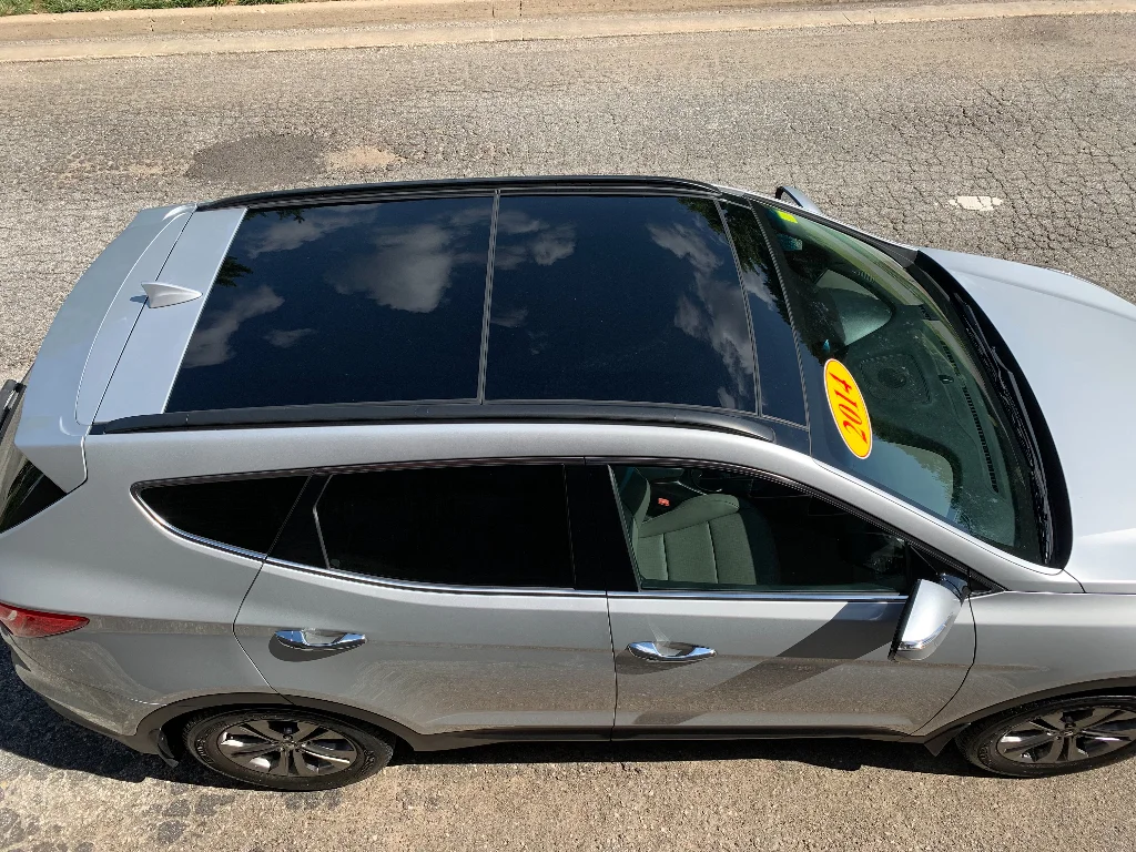 Used 2014 Moonstone Silver Hyundai 2.4L (A6) image 9