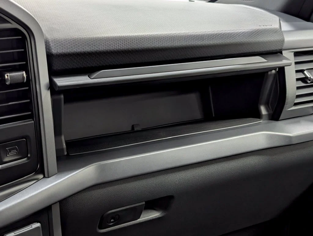 New 2026 Oxford White Ford XLT image 12