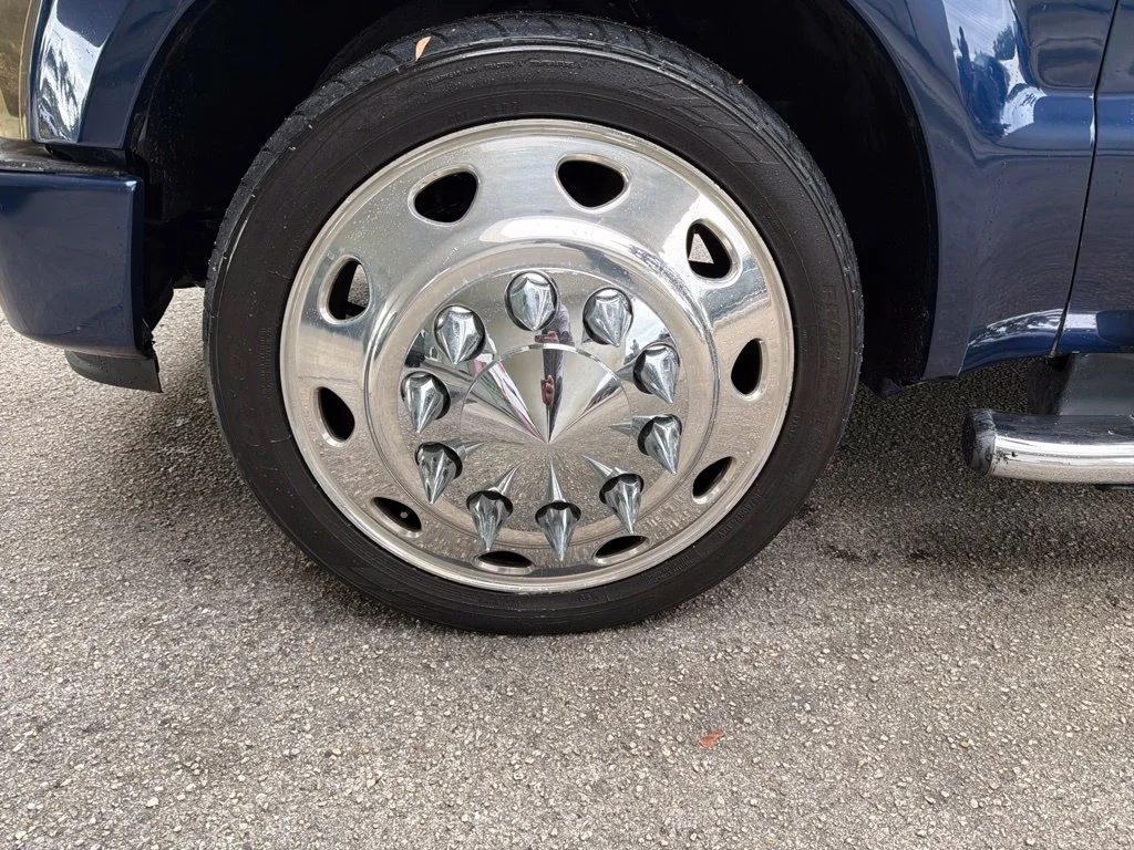 Used 2008 Blue Ford Lariat image 7