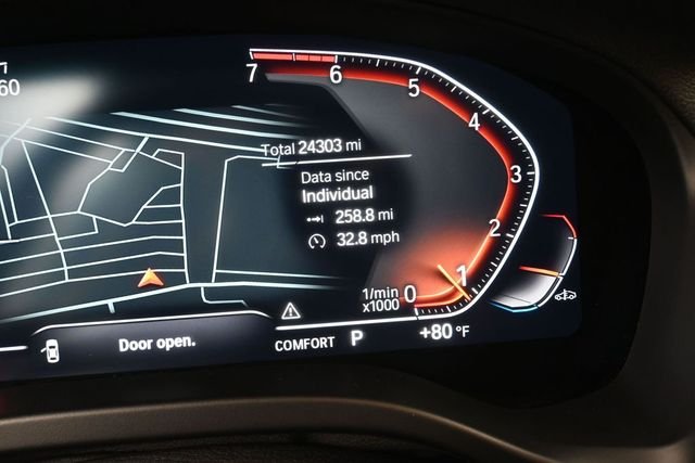 Used 2024 Black BMW xDrive30i image 28