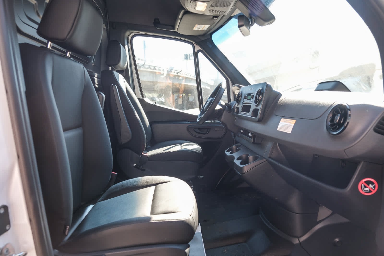 New 2025 Arctic+White Mercedes-Benz Cargo 144 WB  RWD 2.0L 4-Cylinder image 17