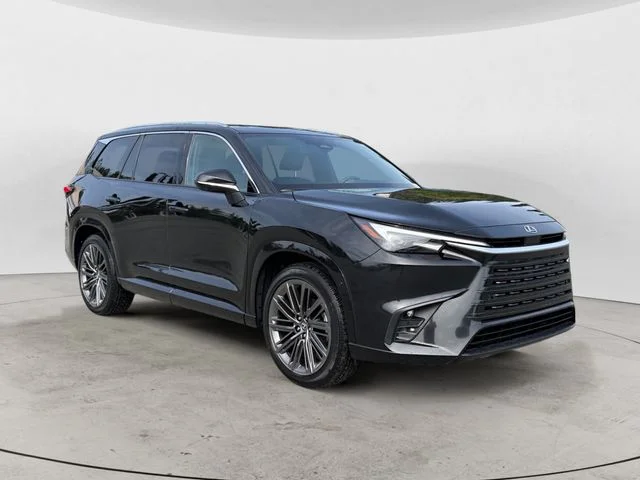 Used 2025 Black Lexus 350 Luxury image 3