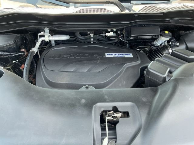 Used 2017 Black Honda Touring image 30