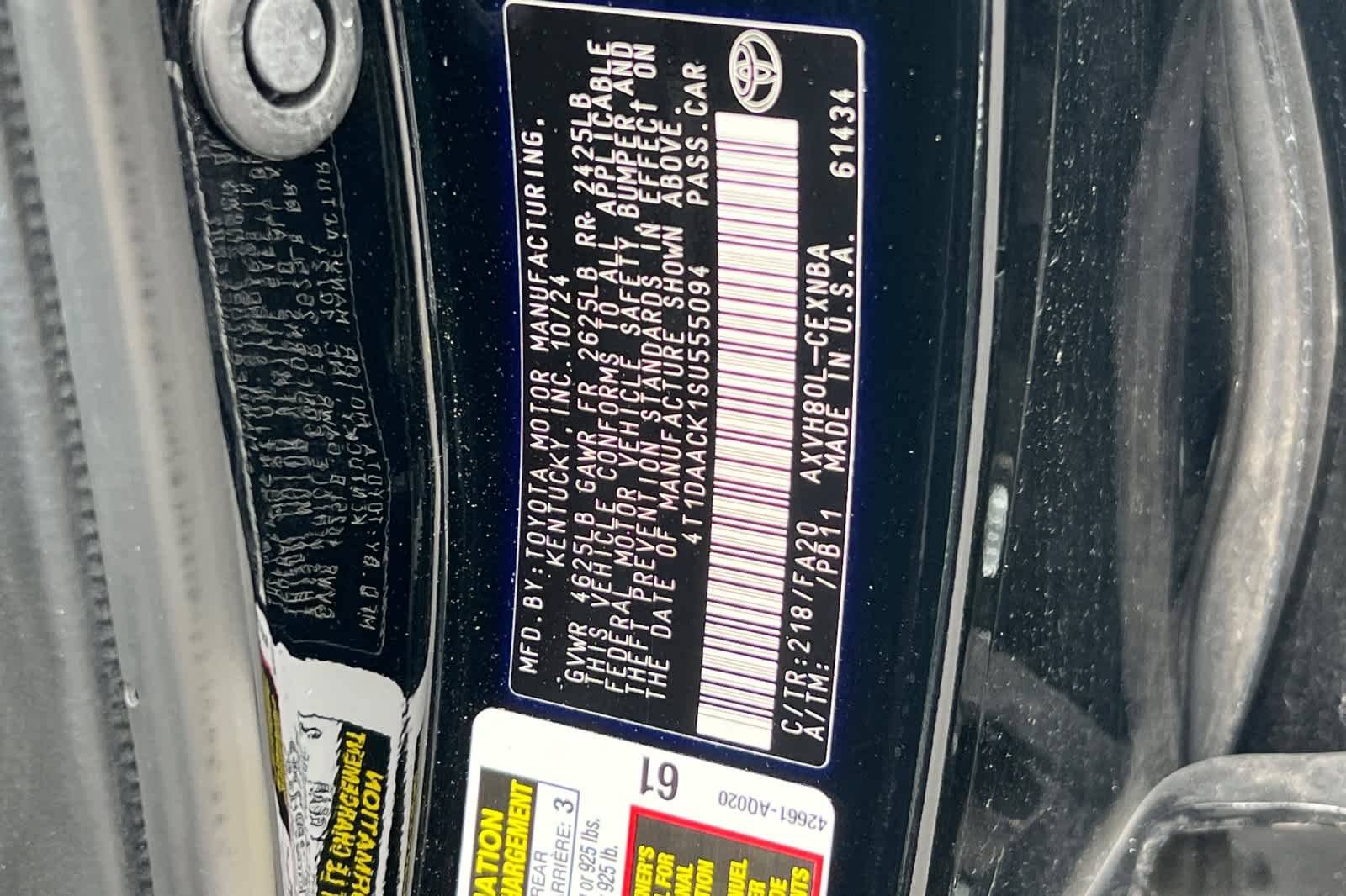 2025 Toyota Camry LE - Photo 27