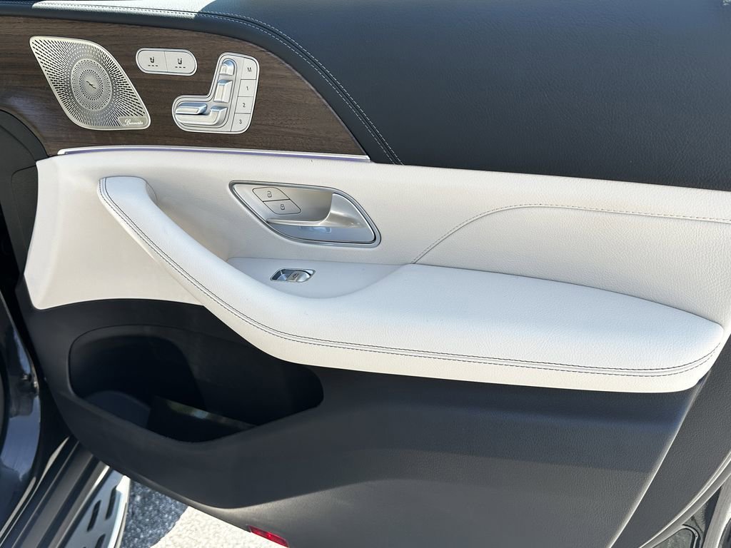 New 2026 Obsidian Black Metallic Mercedes-Benz GLS 450 image 16