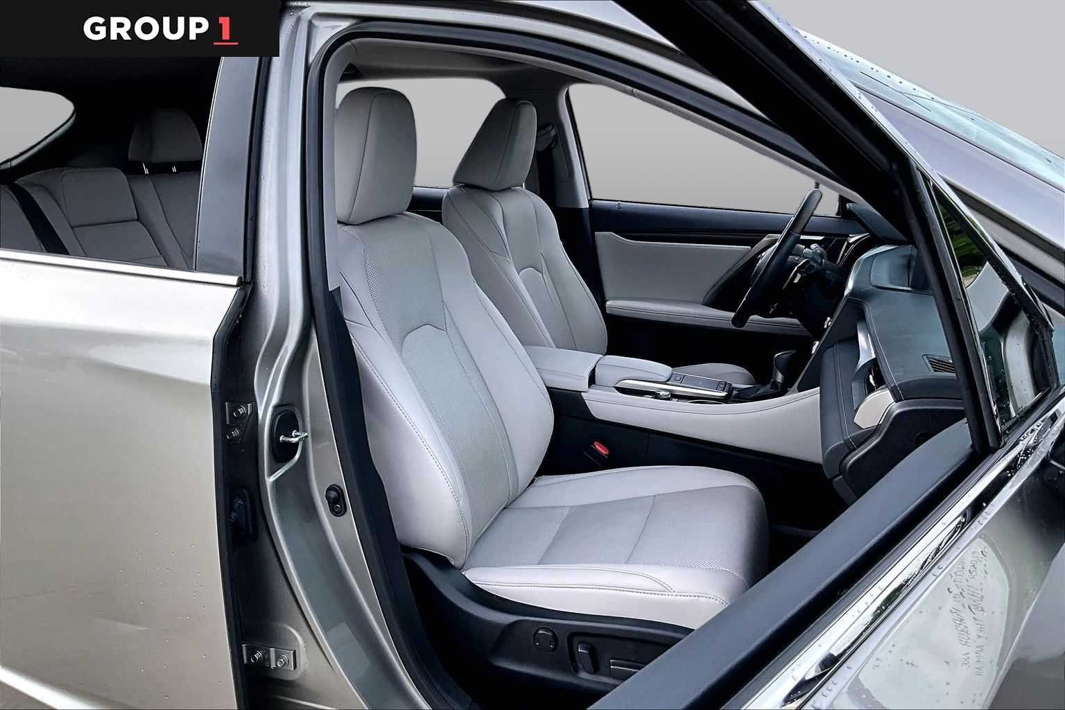 Used 2021 Atomic Silver Lexus  image 8