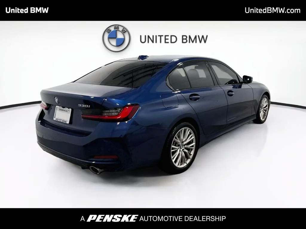 Used 2023 Phytonic Blue Metallic BMW 330i image 5