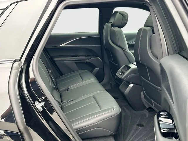 2025 Cadillac LYRIQ Sport 1 - Photo 21