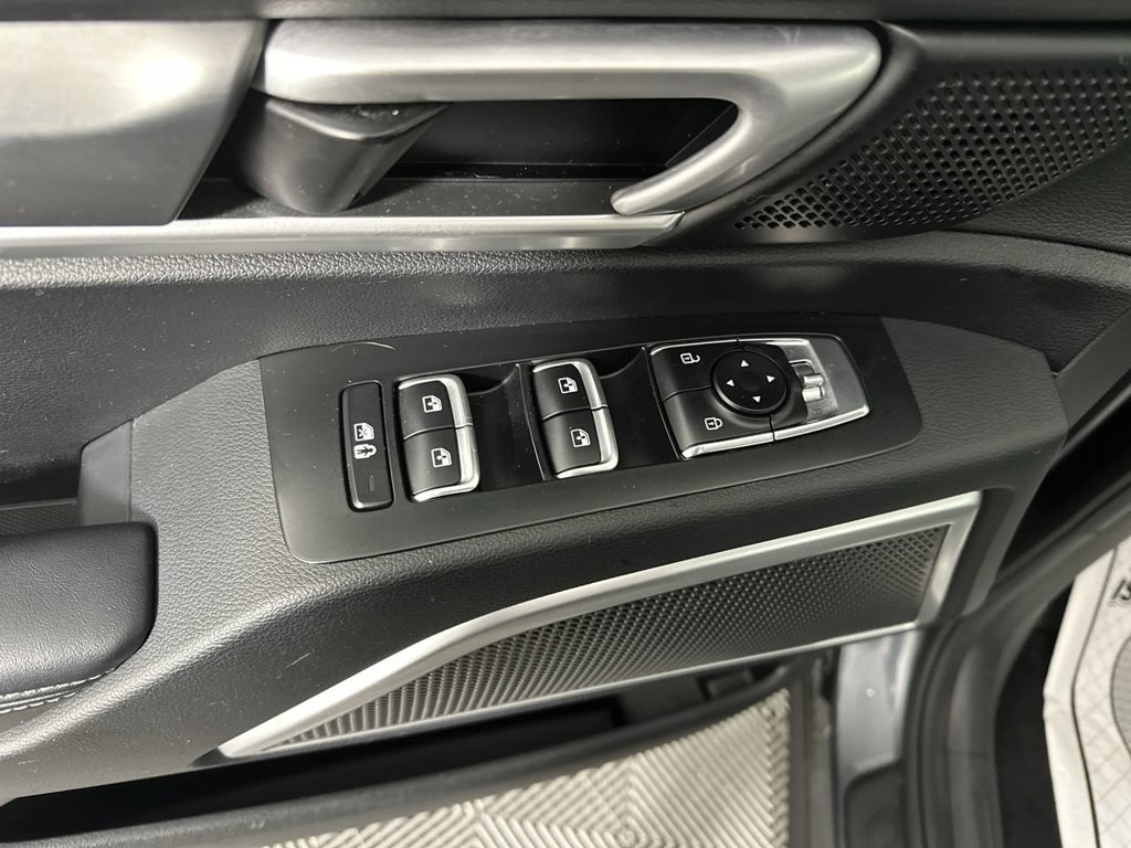 Certified Used 2022 Gray Kia S image 3