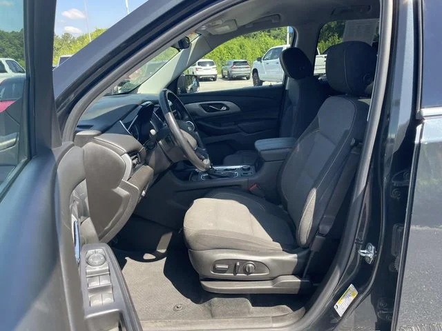 Used 2021 Gray Chevrolet LT image 15