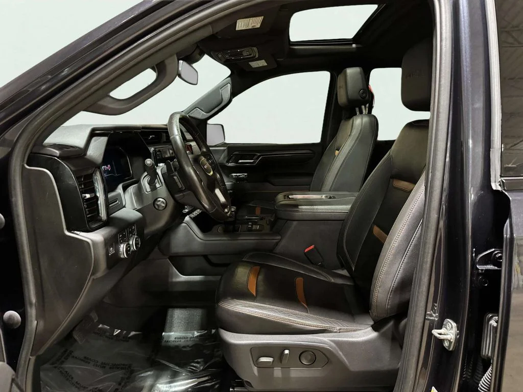 Used 2022 Silver GMC AT4 image 25