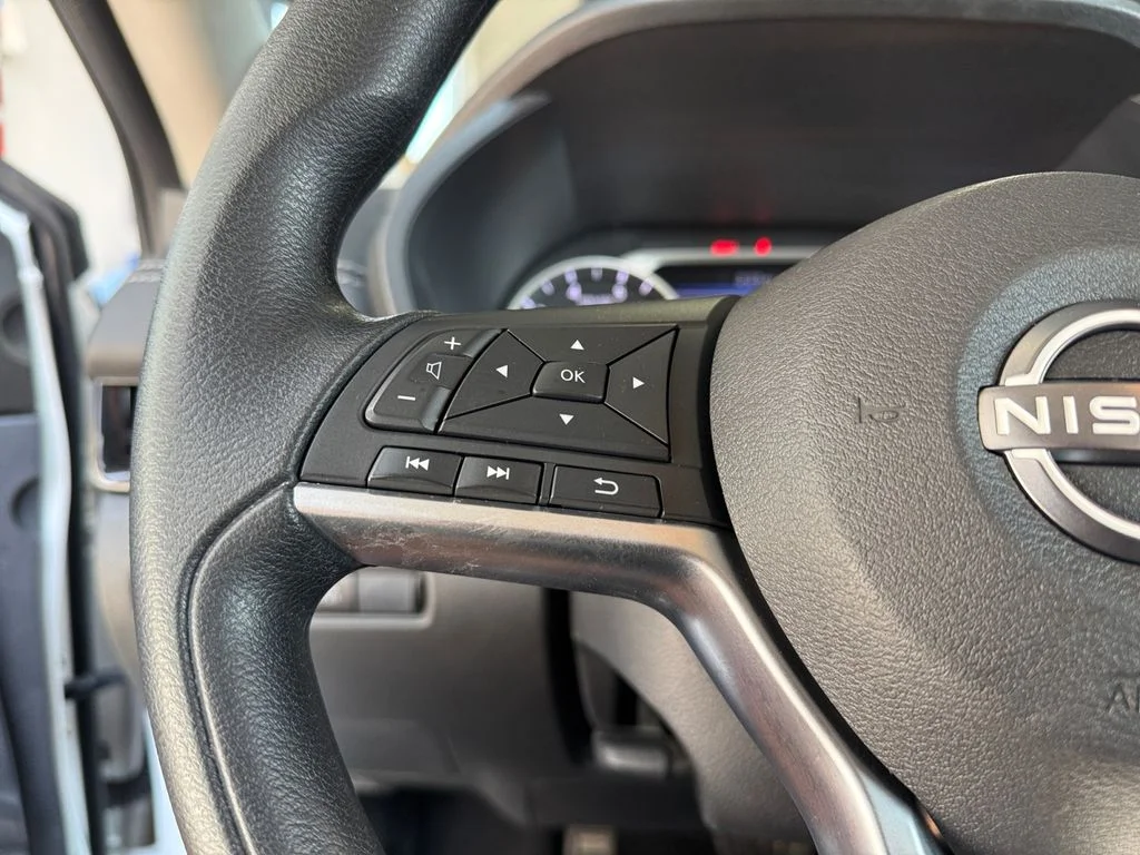 Used 2025 White Nissan SV image 24