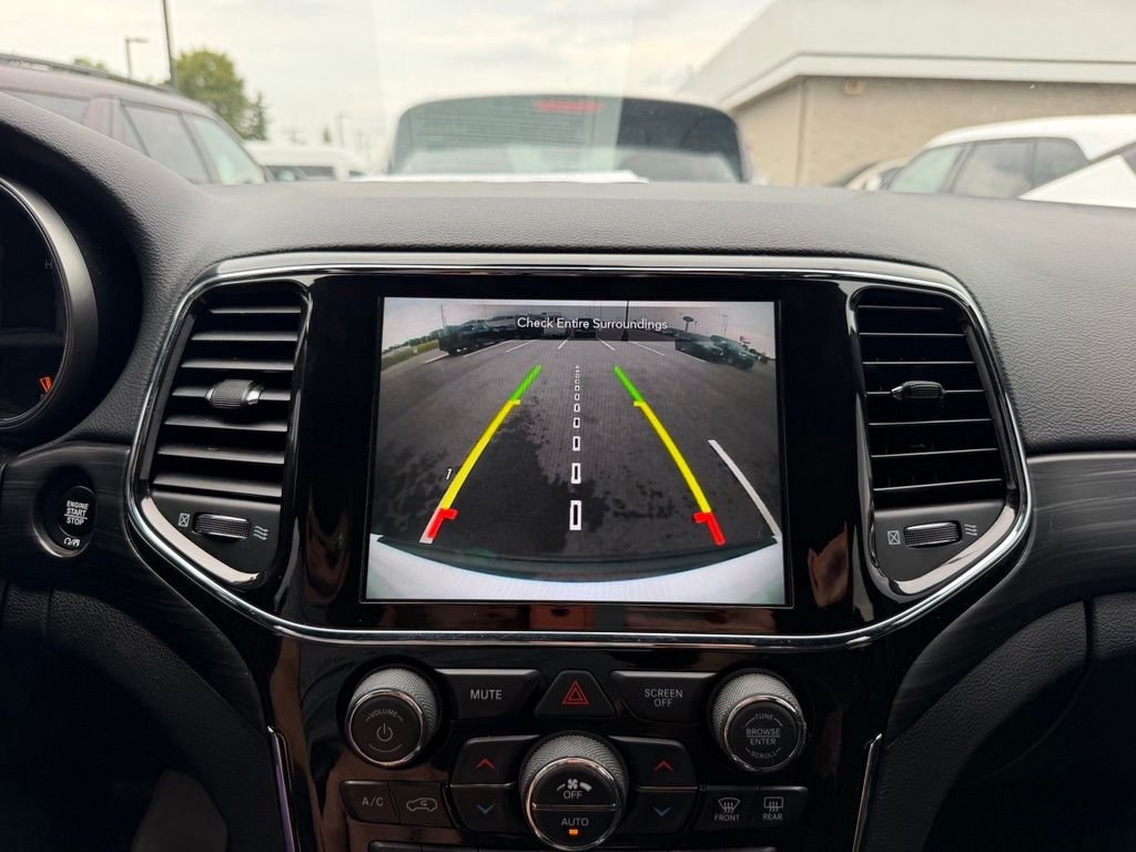 Used 2021 White Jeep Laredo X image 15