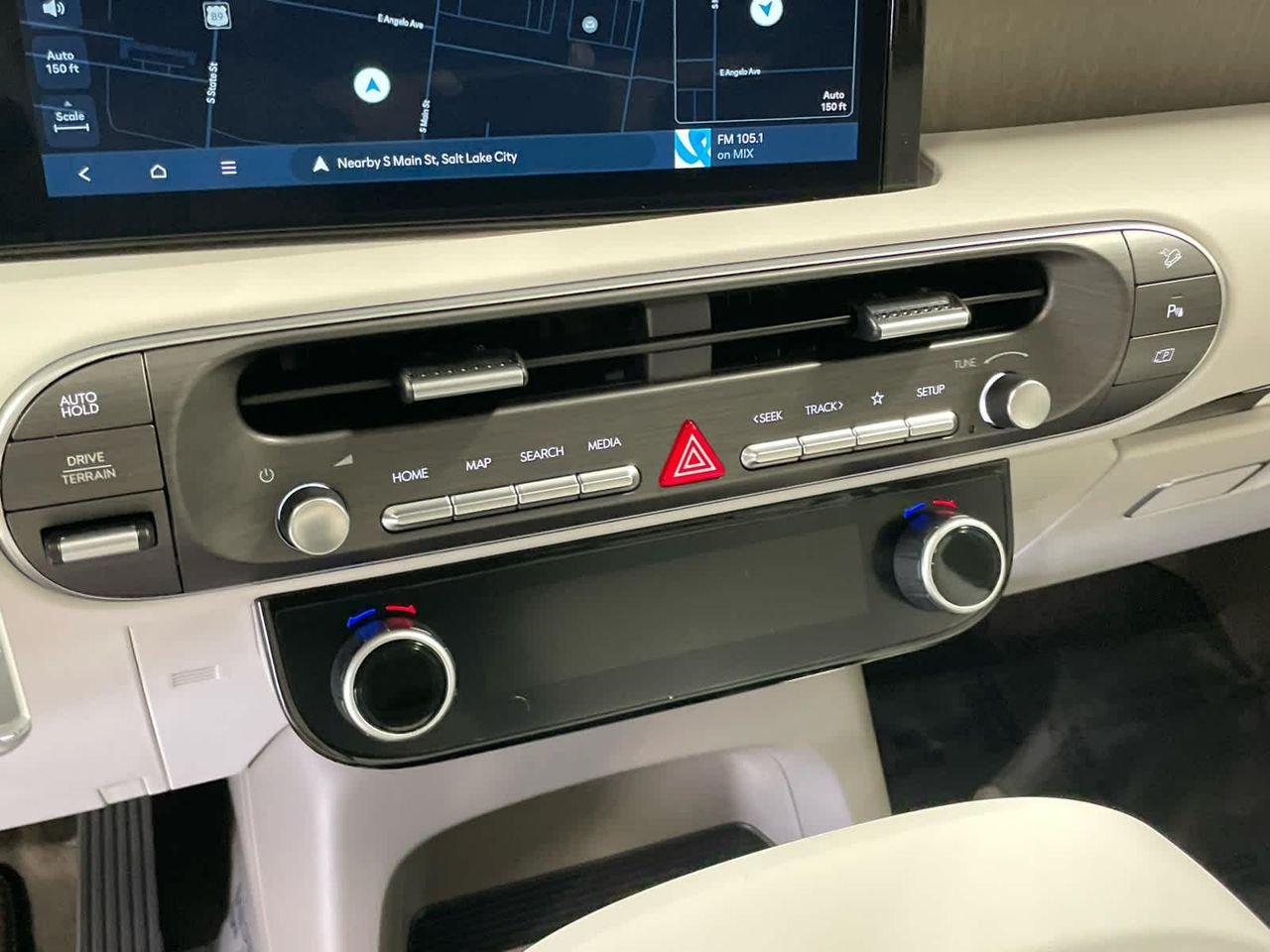 New 2026 Ecotronic Gray Pearl Hyundai SEL AWD image 34