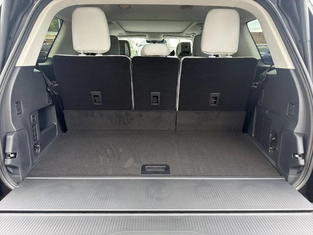 New 2026 Gray Ford Platinum image 17